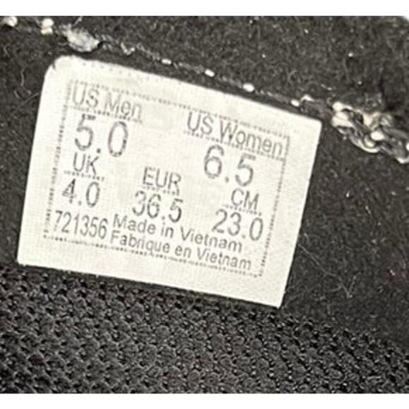 Vans UltraRange EXO "Pride" Skate Shoes Size 6.5 Black White Womens - Picture 6 of 6